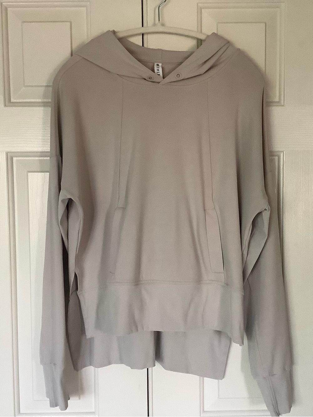 Light Gray Women's Hoodie Sweater - Unbranded